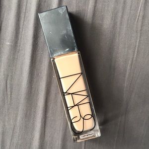 NARS Natural Radiant Longwear Foundation